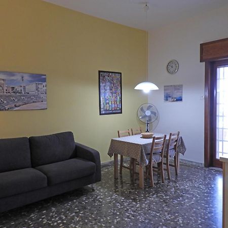 Oleandro E Glicine Apartment Lecce Bagian luar foto