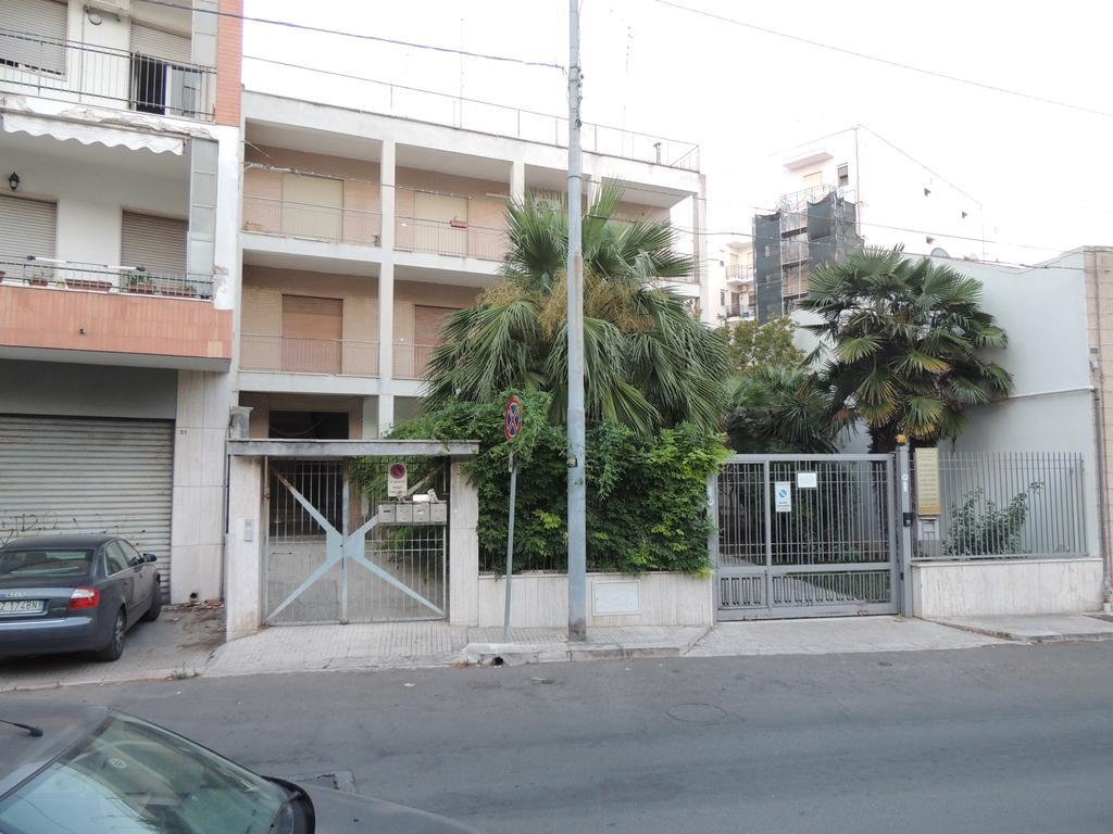 Oleandro E Glicine Apartment Lecce Bagian luar foto