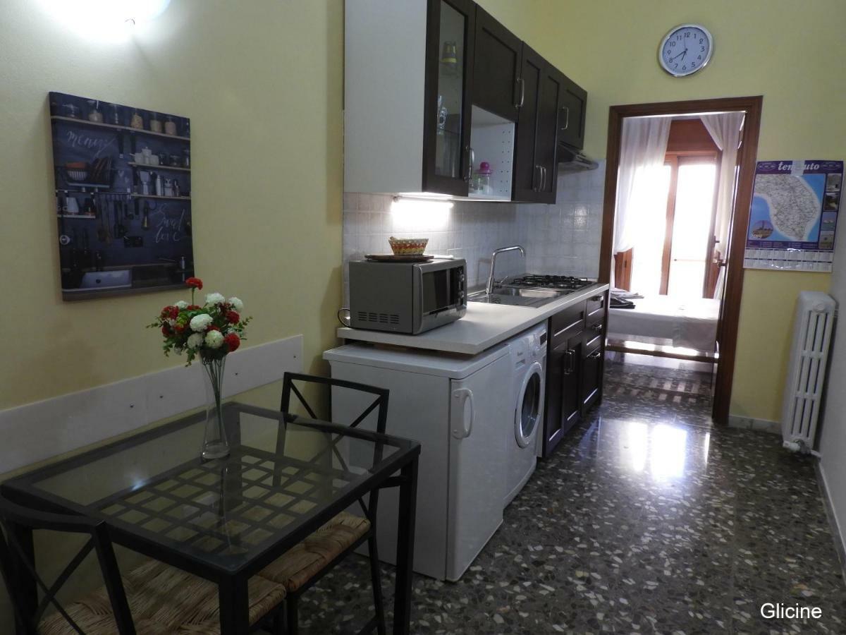 Oleandro E Glicine Apartment Lecce Bagian luar foto