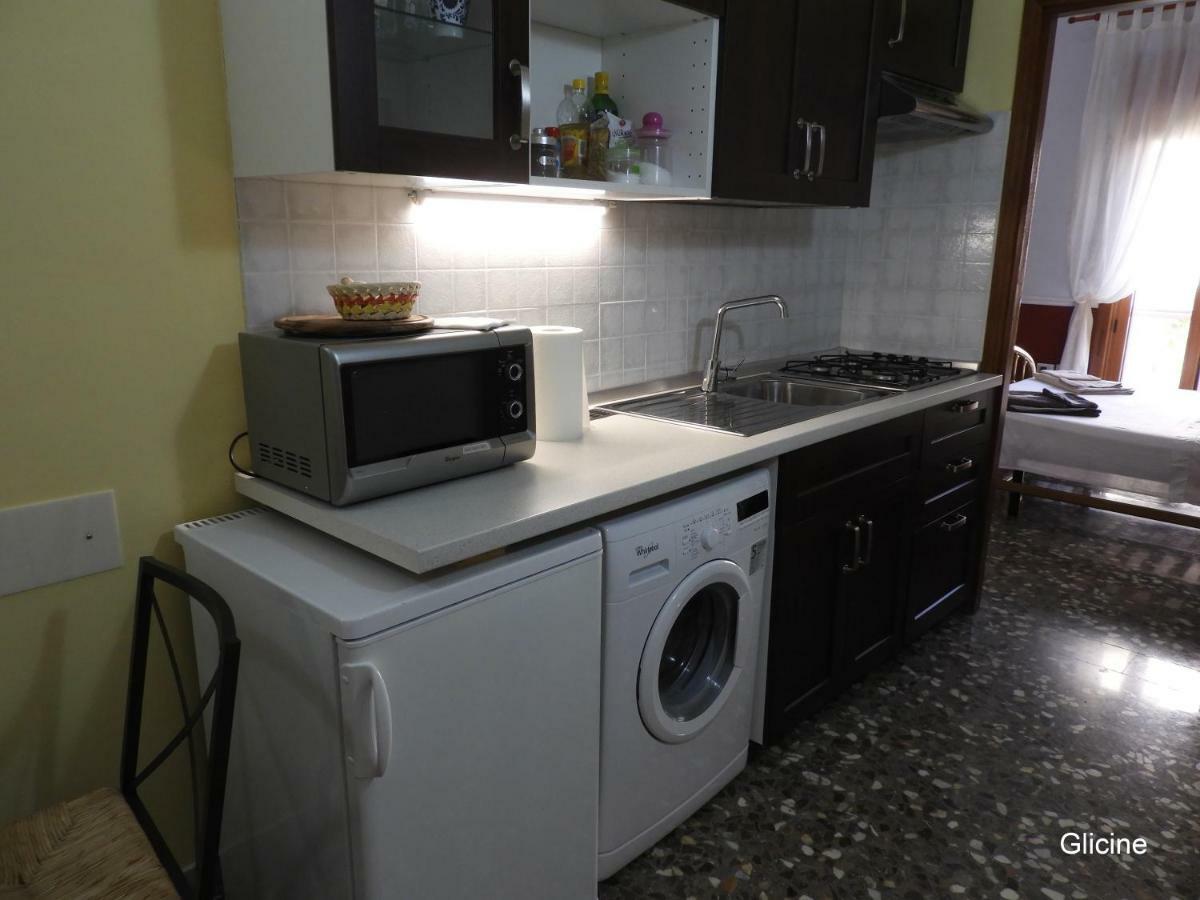 Oleandro E Glicine Apartment Lecce Bagian luar foto