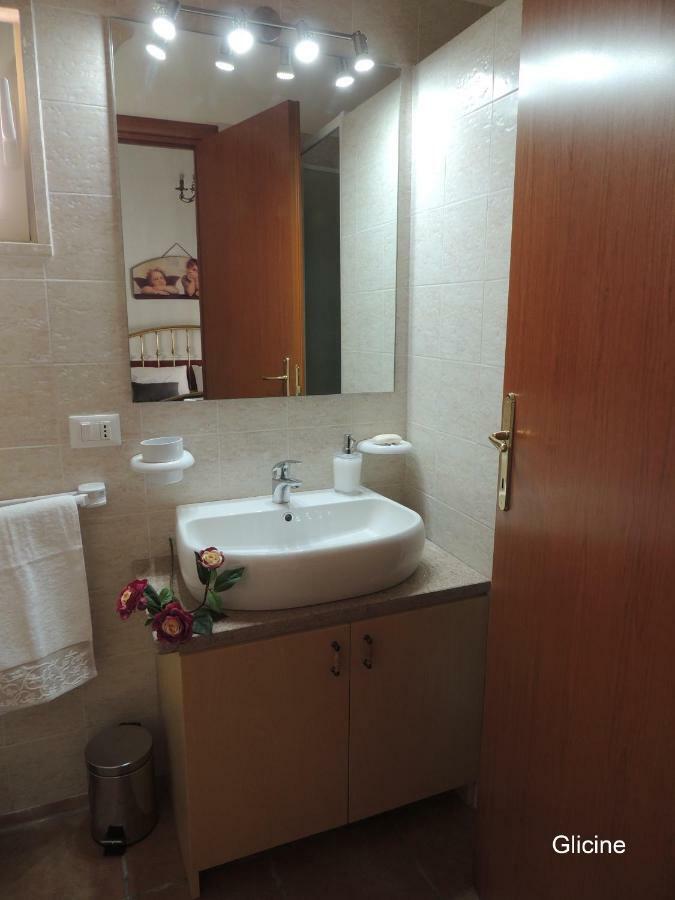 Oleandro E Glicine Apartment Lecce Bagian luar foto